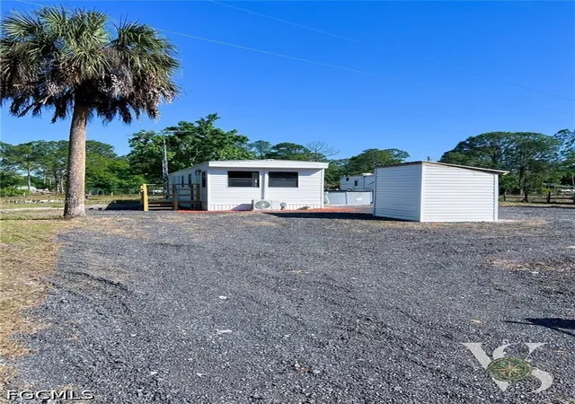 Photo 1 of Manufactured home for sale at 5121 Pioneer 18 St, Clewiston, FL 33440 | MLS# 2026028400 | Listing updated on 2026-07-23
