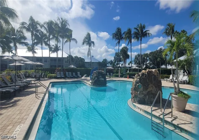 3rd image of 7920 Mahogany Run Ln, Naples, FL 34113