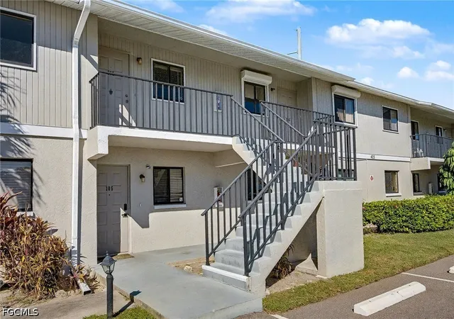 3rd image of 423 Cape Coral Pkwy W #202, Cape Coral, FL 33914 | MLS# 2026028422