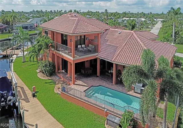 Photo 4 of Single family home for sale at 447 Avalon Dr, Cape Coral, FL 33904 | MLS# 2026028425 | Listing updated on 2026-07-01