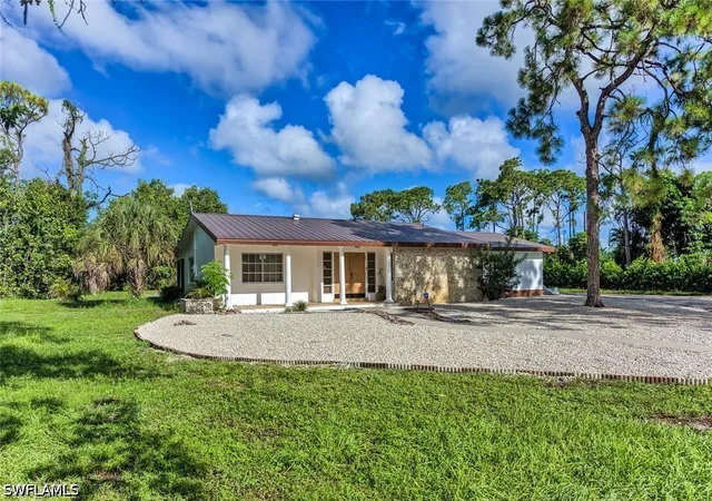 Photo 3 of Single family home for sale at 29 Caribbean Rd, Naples, FL 34108 | MLS# 226024780 | Listing updated on 2026-07-01