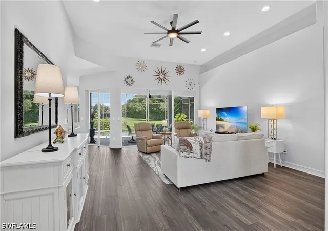 Photo 4 of Sale Pending at 6062 Divot Ct, Naples, FL 34113 | MLS# 226023747 | Listing updated on 2026-08-02