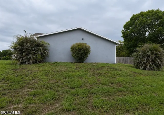 4th image of 200 Jefferson Ave, Lehigh Acres, FL 33936 | MLS# 226024827