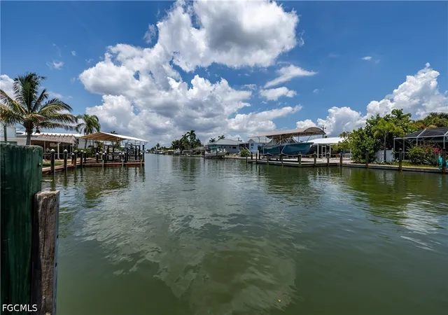 Photo 4 of Manufactured home for sale at 2452 York Rd, Saint James City, FL 33956 | MLS# 2026028499 | Listing updated on 2026-07-03
