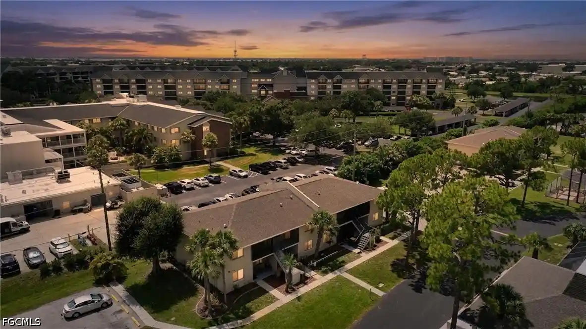Listing Photo 2 - Condo for sale in 22523 Westchester Blvd located at 22523 Westchester Blvd, PORT CHARLOTTE, FL 33980 - Unit #203E