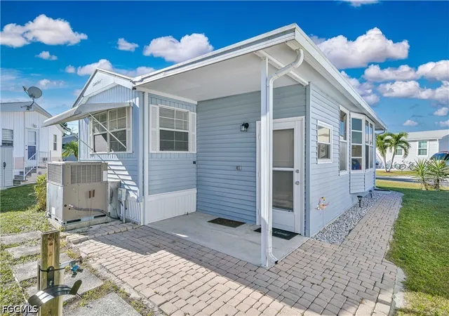 Photo 3 of Manufactured home for sale at 4751 Liberty Ln W, Estero, FL 33928 | MLS# 2026028568 | Listing updated on 2026-07-16