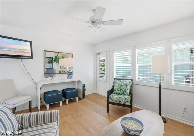 4th image of 285 8Th Ave S, Naples, FL 34102