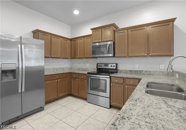 2nd image of 820 Sw 9th Ave, Cape Coral, FL 33991 | MLS# 2026028607