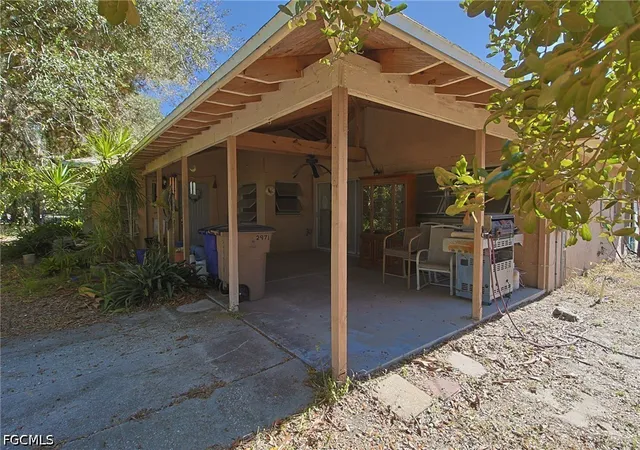 Homes for sale in Alva, FL | 2971 Styles Rd, Alva, FL 33920 | MLS# 2026028621