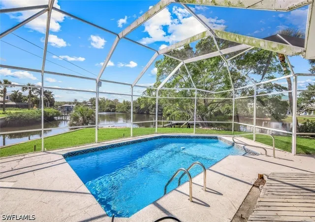 Photo 1 of Sale Pending at 27151 Flossmoor Dr, Bonita Springs, FL 34135 | MLS# 226024933 | Listing updated on 2026-08-11