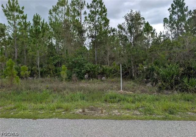 1st image of 8007 Rolling Cir, Labelle, FL 33935 | MLS# 2026028669