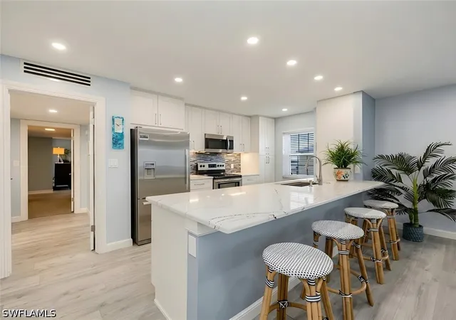 Photo 3 of Sale Pending at 3483 Gulf Shore Blvd N #604, Naples, FL 34103 | MLS# 226024888 | Listing updated on 2026-08-31