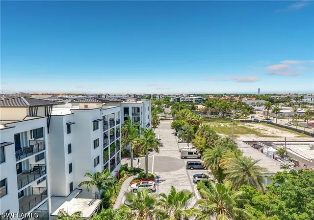 Listing Photo 4 - Condo for sale in building located at 1115 Central Ave, Naples, FL 34102 - Unit #247
