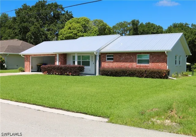 1st image of 864 Peachtree Dr, Lake Placid, FL 33852 | MLS# 226024861