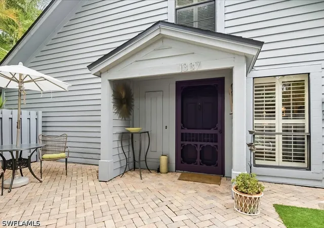 Photo 4 of Townhouse for sale at 1337 Solana Rd, Naples, FL 34103 | MLS# 226025011 | Listing updated on 2026-07-17
