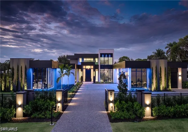 Photo 3 of Mansion for sale at 107 Myrtle Rd, Naples, FL 34108 | MLS# 226025030 | Listing updated on 2026-08-02