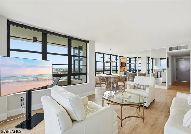 5th image of 440 Seaview Ct #1503, Marco Island, FL 34145 | MLS# 226024998