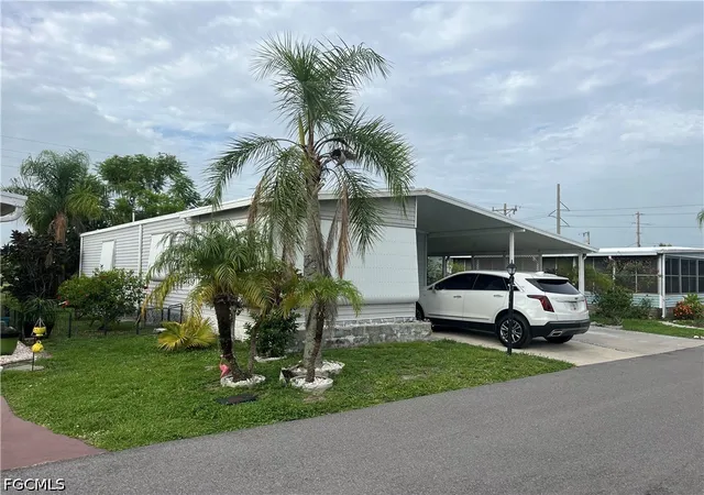 Photo 2 of Manufactured home for sale at 3580 Celestial Way, North Fort Myers, FL 33903 | MLS# 2026028877 | Listing updated on 2026-07-25