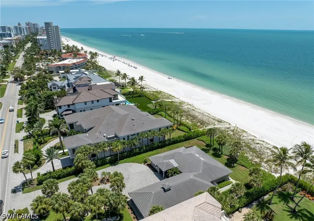 Photo 4 of Single family home for sale at 10173 Gulf Shore Dr, Naples, FL 34108 | MLS# 226024930 | Listing updated on 2026-07-24
