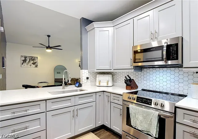 4th image of 4241 Bellasol Cir, Fort Myers, FL 33916