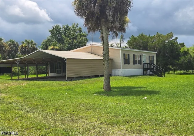 2nd image of 1163 Saddle Ln, Moore Haven, FL 33471 | MLS# 2026028921