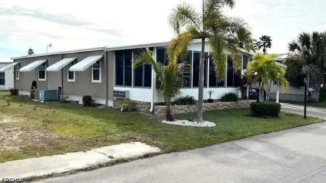 Photo 1 of Manufactured home for sale at 5520 Colonial Rd, North Fort Myers, FL 33917 | MLS# 2026028945 | Listing updated on 2026-10-27