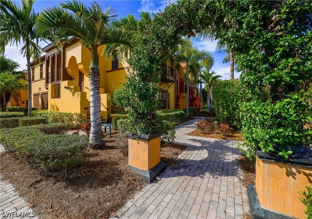 2nd image of 9041 Alturas St, Naples, FL 34113