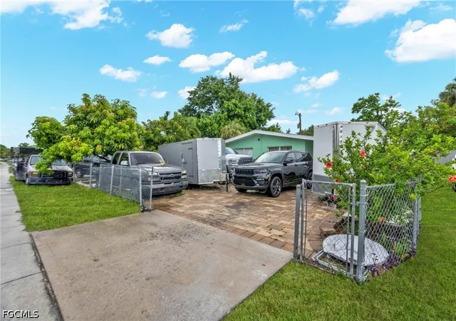 Photo 1 of Single family home for sale at 1847 Maple Dr, Fort Myers, FL 33907 | MLS# 2026029050 | Listing updated on 2026-07-20