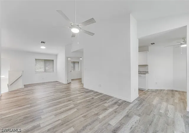Listing Photo 5 - Condo for sale in building located at 142 Bennington Dr, Naples, FL 34104 - Unit #8
