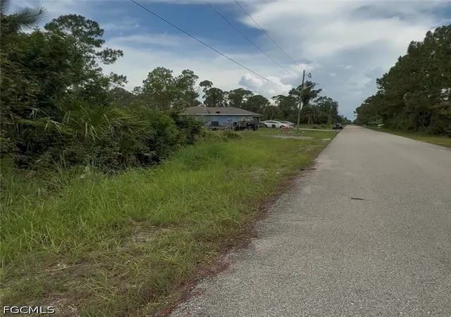 Homes for sale in Alva, FL | 2018 Leroy Ave, Alva, FL 33920 | MLS# 2026029100