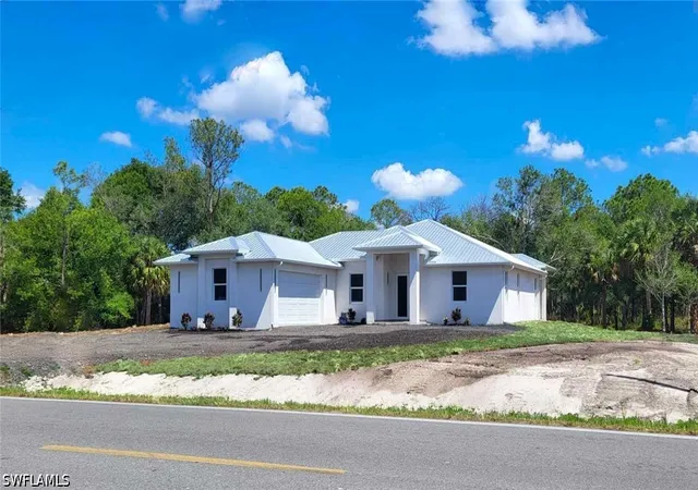 2nd image of 133 Hunting Club Ave, Clewiston, FL 33440 | MLS# 226024206