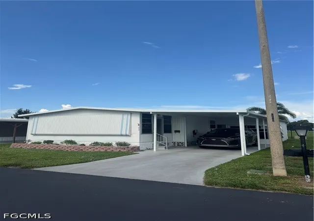 Photo 2 of Manufactured home for sale at 84 Poinsettia Dr, Fort Myers, FL 33905 | MLS# 2026029120 | Listing updated on 2026-08-07