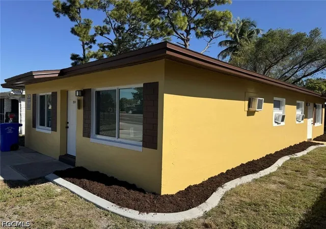 Photo 3 of Multi family home for sale at 2839/2841 Evans Ave, Fort Myers, FL 33901 | MLS# 2026029140 | Listing updated on 2026-09-28