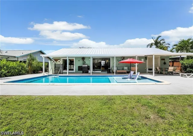 Photo 3 of Single family home for sale at 1268 Lake Shore Dr, Naples, FL 34103 | MLS# 226025098 | Listing updated on 2026-07-14