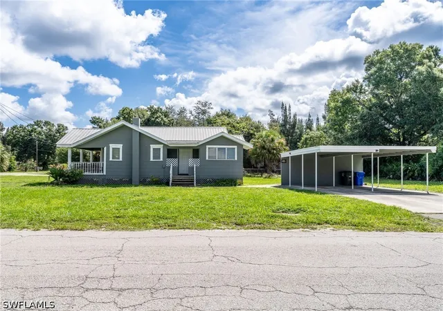 Photo 1 of Single family home for sale at 3802 Seminole Ave, Fort Myers, FL 33916 | MLS# 226025254 | Listing updated on 2026-07-21