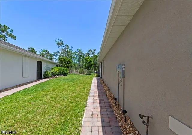 4th image of 20615 Plumwood Loop, North Fort Myers, FL 33917 | MLS# 2026029215