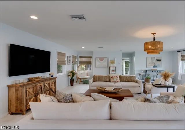 5th image of 9214 Kincaid Ct, Sanibel, FL 33957 | MLS# 2026029238