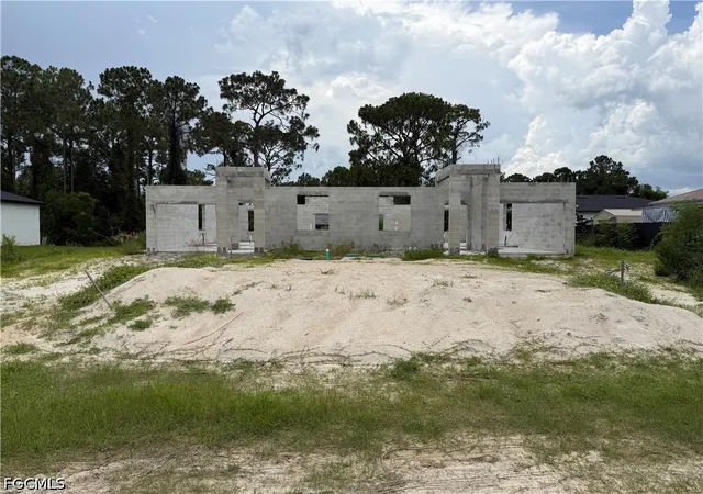 Photo 1 of Multi family home for sale at 2412/2414 Lantana Ave S, Lehigh Acres, FL 33973 | MLS# 2026029251 | Listing updated on 2026-07-24