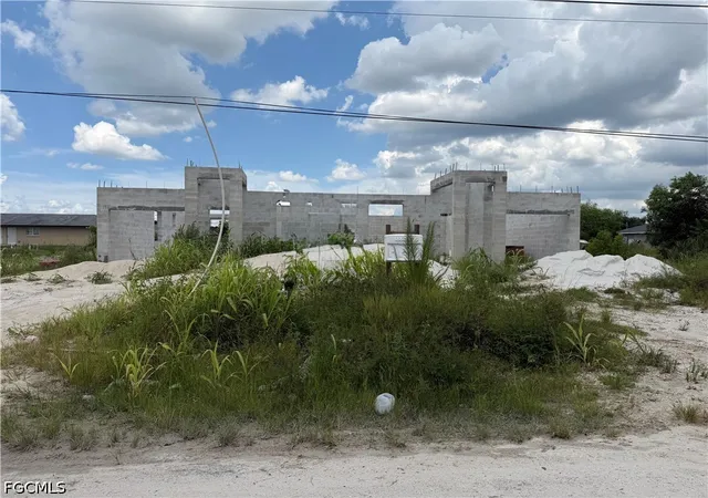 Photo 1 of Multi family home for sale at 1121/1123 Harold Ave S, Lehigh Acres, FL 33973 | MLS# 2026029252 | Listing updated on 2026-07-24