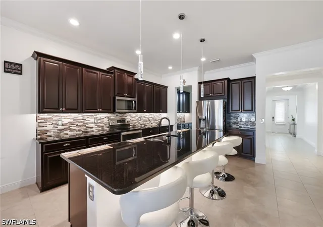 4th image of 3275 Pilot Cir, Naples, FL 34120 | MLS# 226025333