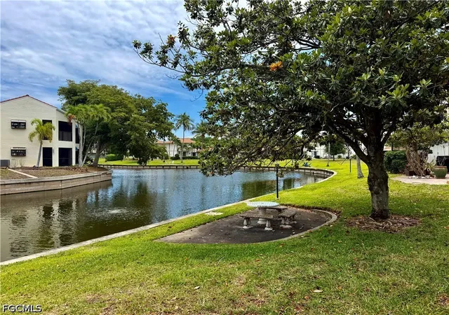 Photo 2 of Townhouse for sale at 4277 Island Cir #1, Fort Myers, FL 33919 | MLS# 2026029278 | Listing updated on 2026-10-08
