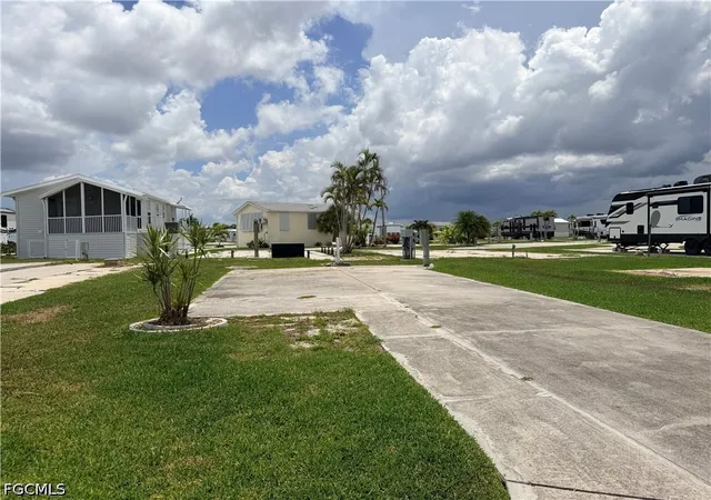 Photo 3 of Land for sale at 19681 Summerlin #51d Rd, Fort Myers, FL 33908 | MLS# 2026029287 | Listing updated on 2026-07-08