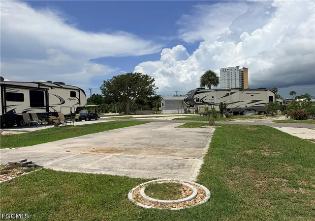 Photo 4 of Land for sale at 19681 Summerlin #51d Rd, Fort Myers, FL 33908 | MLS# 2026029287 | Listing updated on 2026-07-08
