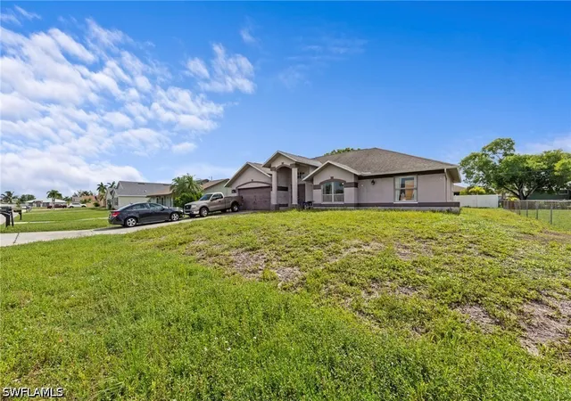12th image of 3001 Sw 1st Pl, Cape Coral, FL 33914 | MLS# 226025415