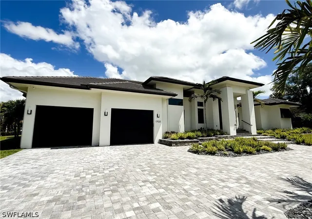 Photo 3 of Single family home for sale at 1702 Ludlow Rd, Marco Island, FL 34145 | MLS# 226021913 | Listing updated on 2026-08-31