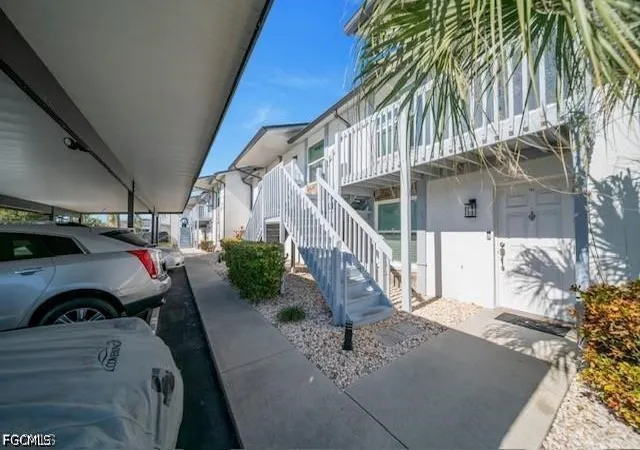 2nd image of 1521 Sw 47Th Ter, Cape Coral, FL 33914