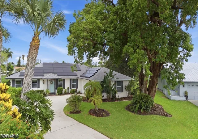 Photo 4 of Single family home for sale at 24708 Carnoustie Ct, Bonita Springs, FL 34135 | MLS# 226025242 | Listing updated on 2026-08-31