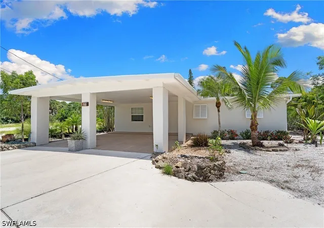 Photo 1 of Single family home for sale at 66 River Ct, Naples, FL 34110 | MLS# 226025546 | Listing updated on 2026-07-09