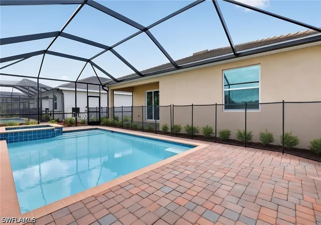 Photo 2 of Single family home for sale at 3233 Weston Manor Dr, Alva, FL 33920 | MLS# 226025368 | Listing updated on 2026-09-29