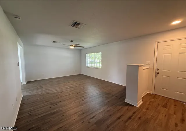 3rd image of 724 Orchard Park Dr, Clewiston, FL 33440 | MLS# 2026029526